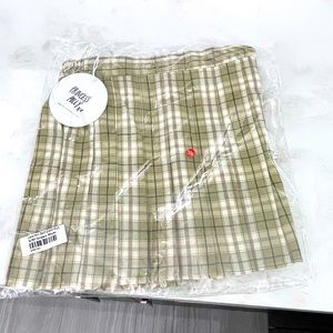 Princess Polly  girls short skirt in size S/M